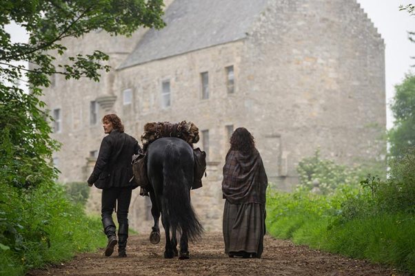 outlander-fanatics-1.jpg